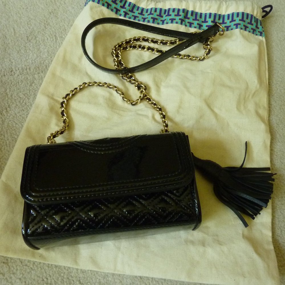 Elegant Black Chain Strap Bag